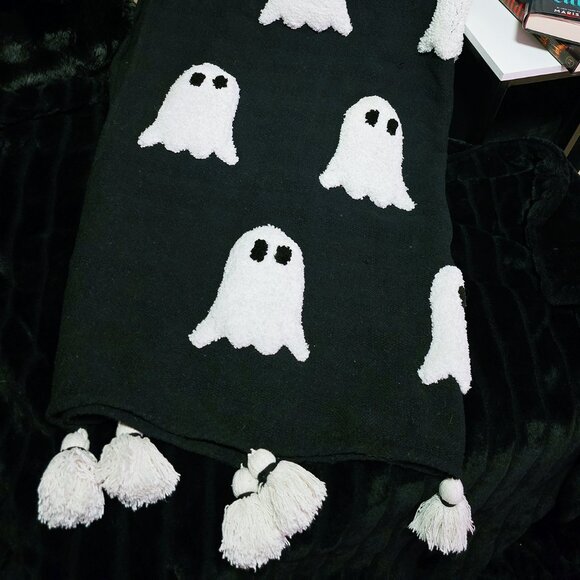 RACHEL ZOE Viral Ghost Blanket from 2023 - Picture 4 of 4